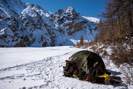 Essential Tips for Winter Camping in Indian Mountains with Tents