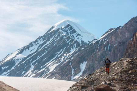 Plastic Pollution & Trekking: How to Be a Responsible Tourist in India
